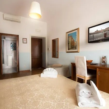 Few Steps From St Peter Bed & Breakfast Rome